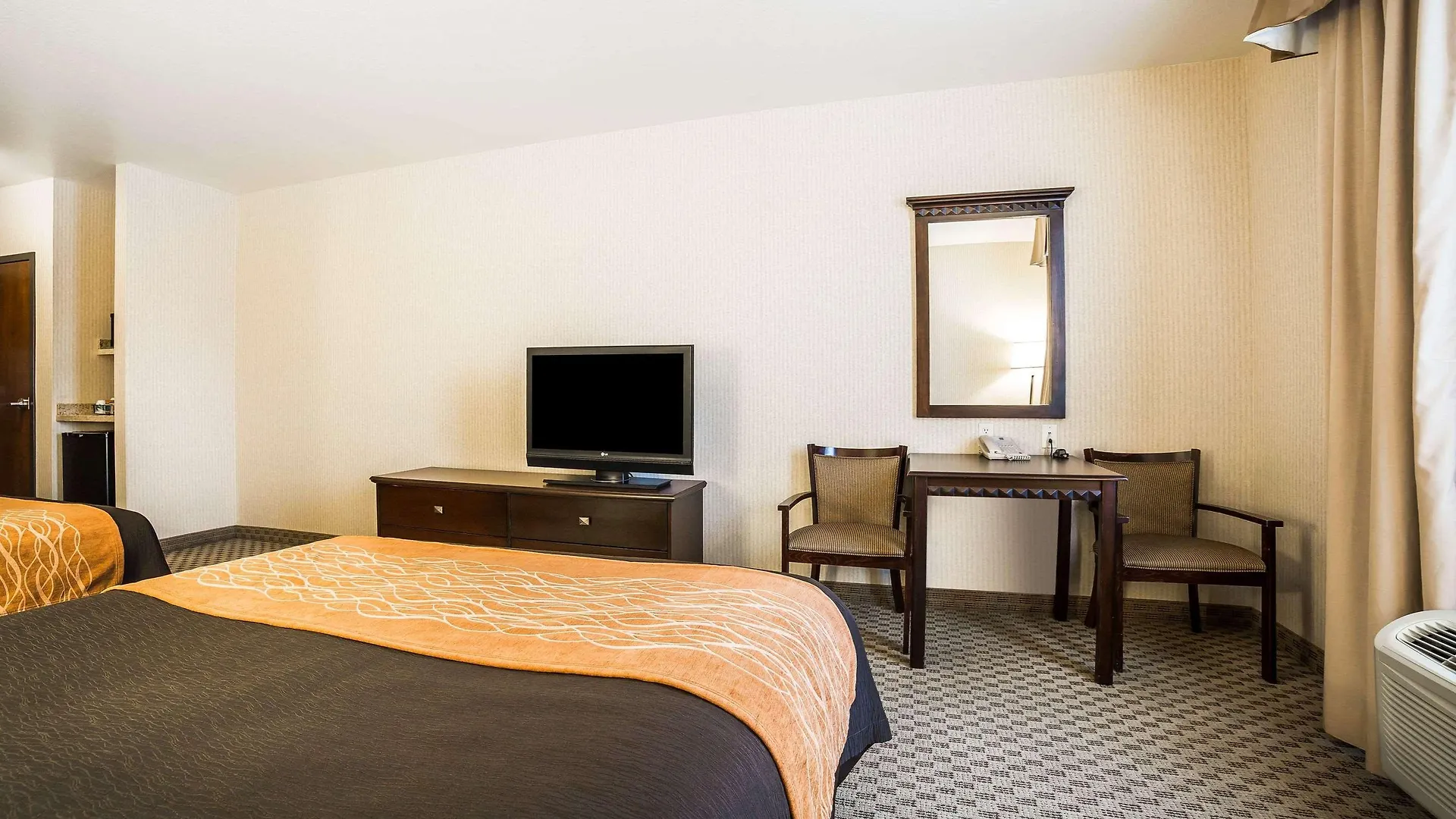 Comfort Inn & Suites Henderson - Las Vegas
