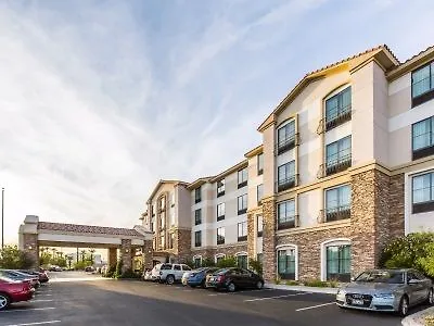 Comfort Inn & Suites Henderson - Las Vegas 3*,