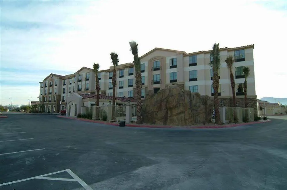 Comfort Inn & Suites Henderson - Las Vegas Hotel